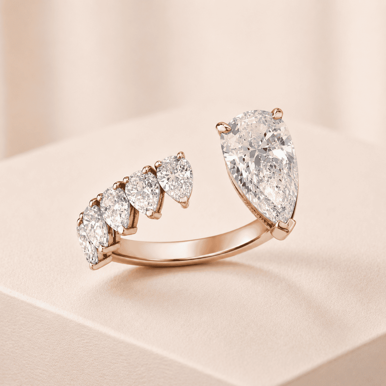 LUMIÈRE Aura Ring