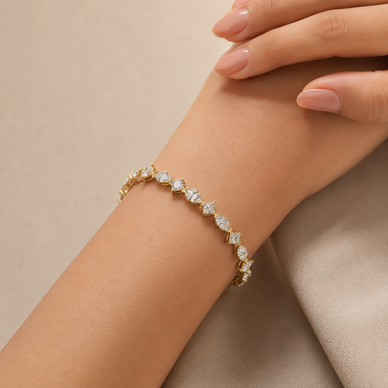 LUMIÈRE Brilliance Link Bracelet