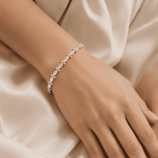 LUMIÈRE Marquise Halo Bracelet