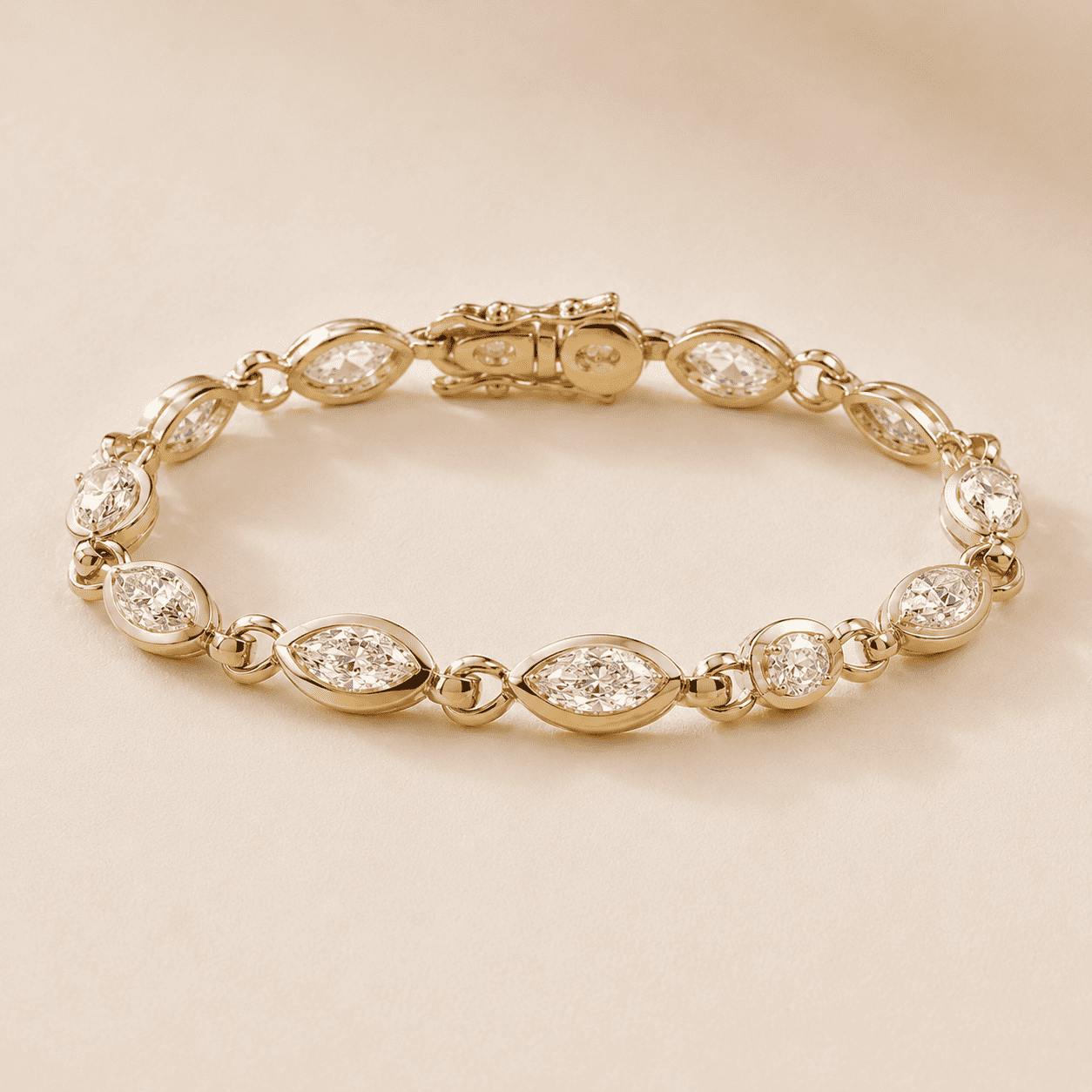 Lumière Marquise Link Bracelet