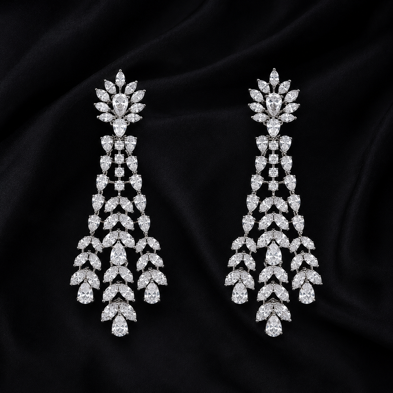 SHAAHI Sovereign Cascade Necklace Set