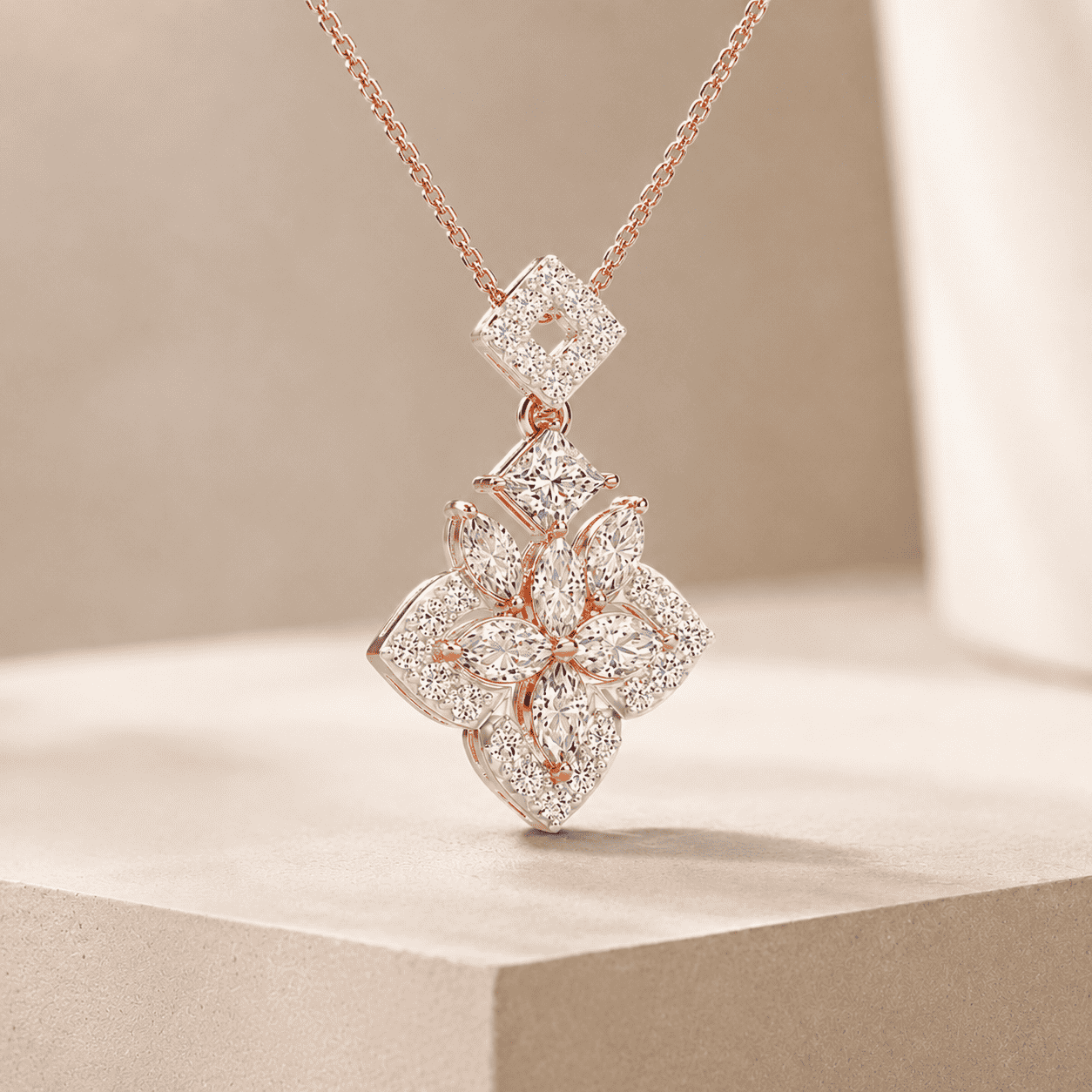 Shaahi Regal Fleur Pendant