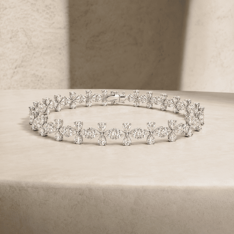 VIRÉLIA – Pear & Marquise Diamond Flower Bracelet