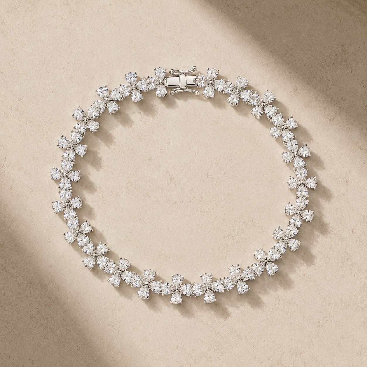 VIRÉLIA – Pear & Marquise Diamond Flower Bracelet