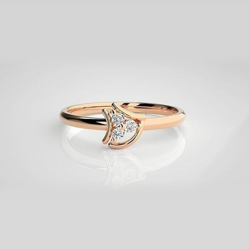 The Aurelia Clover Crest Diamond Ring