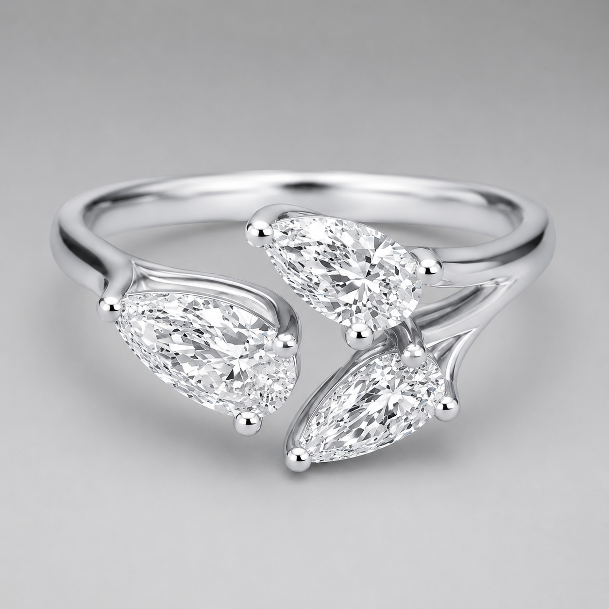 TRINITÉ Ring – Three Pear Diamond Love Ring