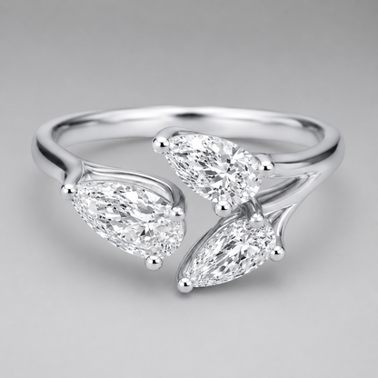 TRINITÉ Ring – Three Pear Diamond Love Ring