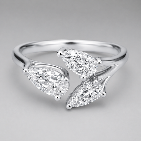 TRINITÉ Ring – Three Pear Diamond Love Ring