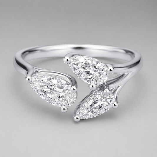 TRINITÉ Ring – Three Pear Diamond Love Ring