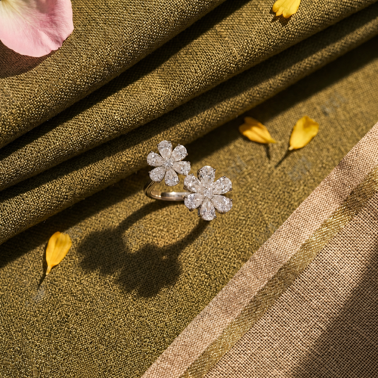 Fleur Eternelle Ring