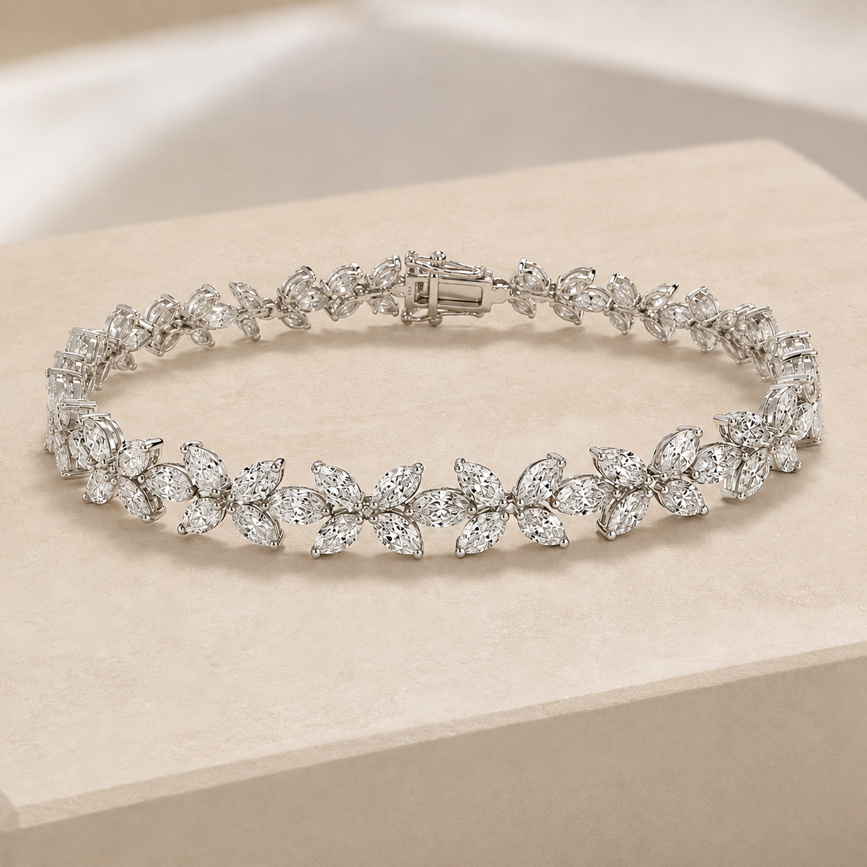 Héritage Marquise Laurel Bracelet