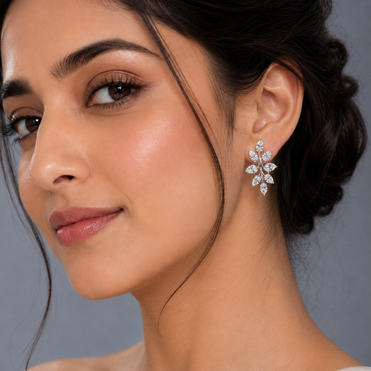 LUMIÈRE Pear Diamond Leaf Earrings