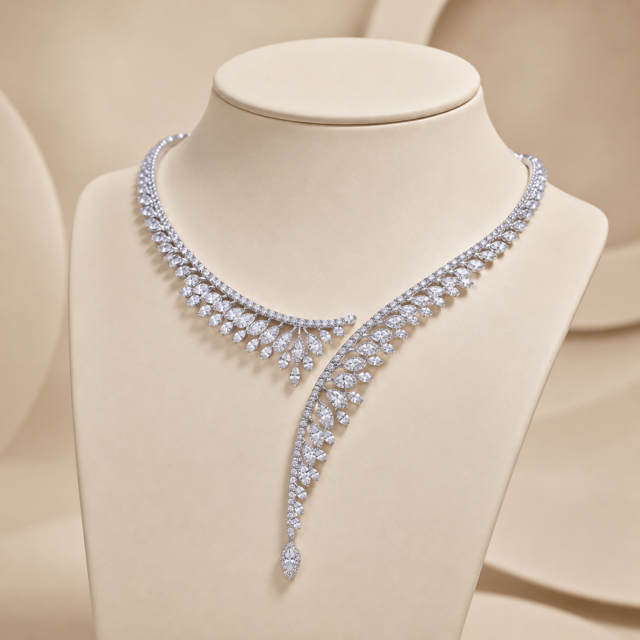 The Duchess Drapé Necklace